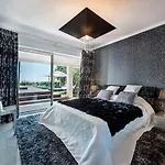 Grande - Superstar Luxury - Beachtop *