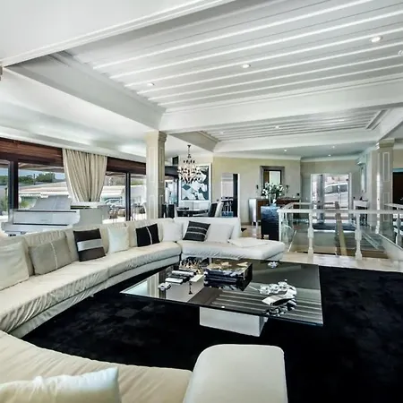 Grande - Superstar Luxury - Beachtop Villa *